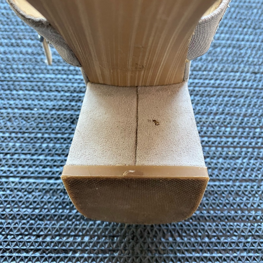 Steve Madden | Size 37 FANN faux suede grey block sandals - Picture 10 of 11